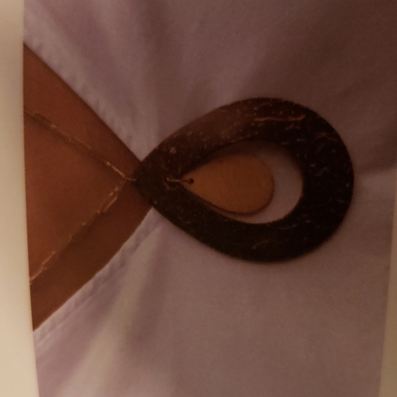 Raindrop coconut shell pendant necklace - Picture 4 of 4